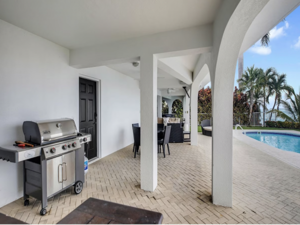 Key Colony Beach Vacation Home Sleeps Ten Guests