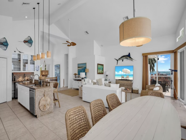 Key Colony Beach Vacation Home Sleeps Ten Guests