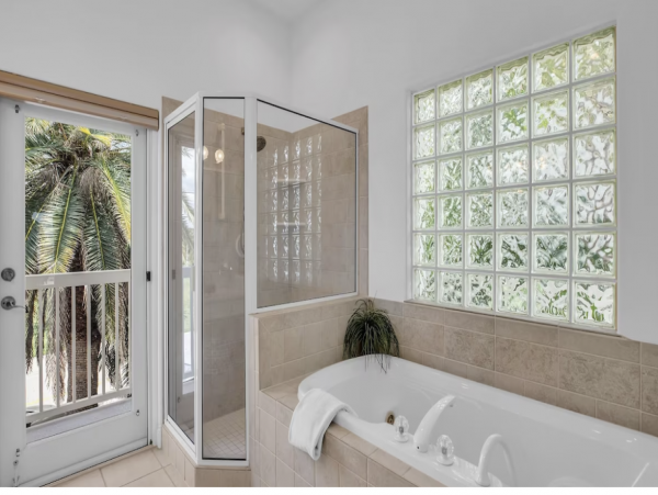 Key Colony Beach Vacation Home Sleeps Ten Guests
