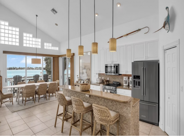 Key Colony Beach Vacation Home Sleeps Ten Guests