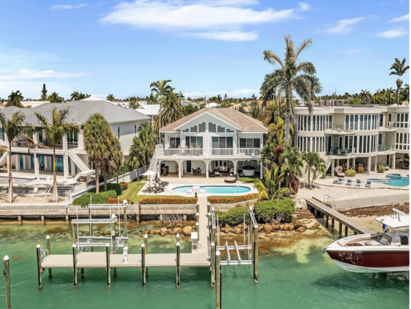 Key Colony Beach Vacation Home Sleeps Ten Guests