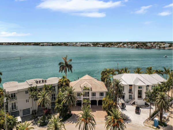 Key Colony Beach Vacation Home Sleeps Ten Guests