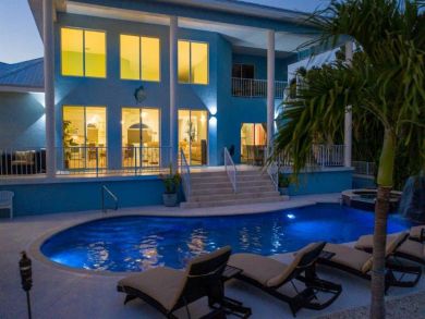 Hard to Beat 4 Bedroom Home Pool Dockage and Walk to Beach