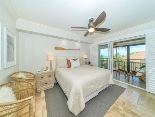 Siesta Key Vacation Condo Sleeps Six Guests.
