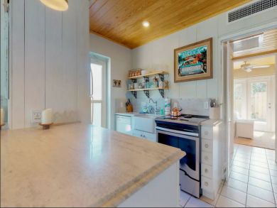 Anna Maria Island Holmes Beach Home 921994