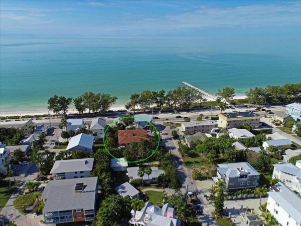 Gorgeous Island Vacation Home with Private Pool Sleeps 8