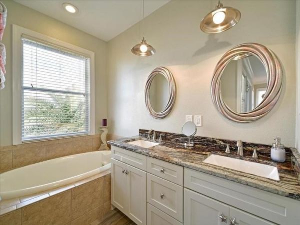Gorgeous Island Vacation Home with Private Pool Sleeps 8