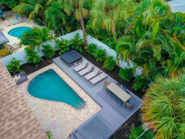 The Ultimate Anna Maria Island 4 Bedroom Home Steps to Sand