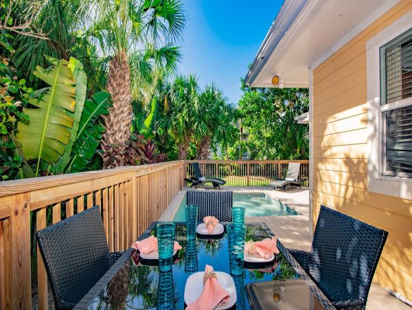 Anna Maria Walk to Beach Vacation Rental Home Three Bedrooms