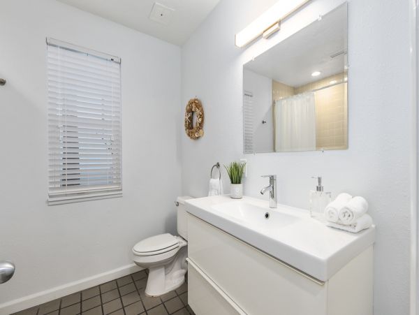 Anna Maria Walk to Beach Vacation Rental Home Three Bedrooms