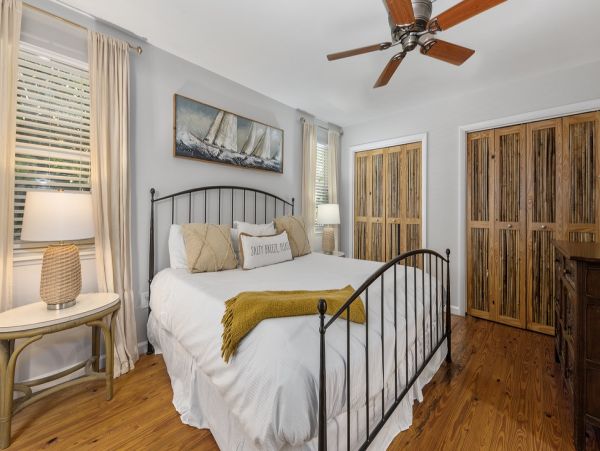 Anna Maria Walk to Beach Vacation Rental Home Three Bedrooms