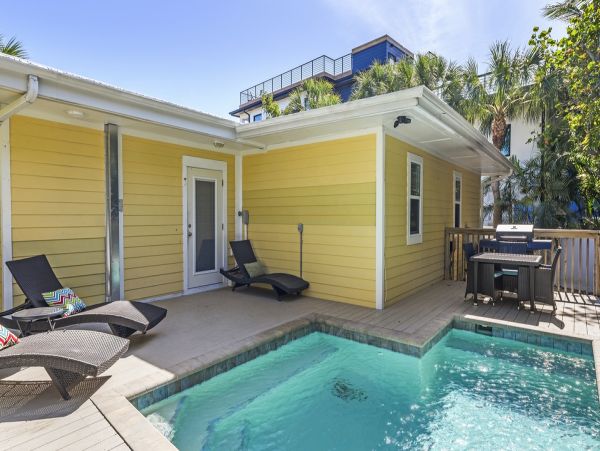 Anna Maria Walk to Beach Vacation Rental Home Three Bedrooms