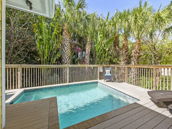 Anna Maria Walk to Beach Vacation Rental Home Three Bedrooms