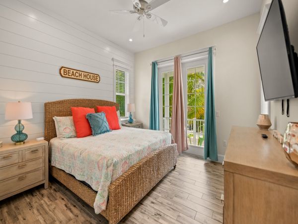 Five Bedroom Anna Maria Island Home On the Beach Block!
