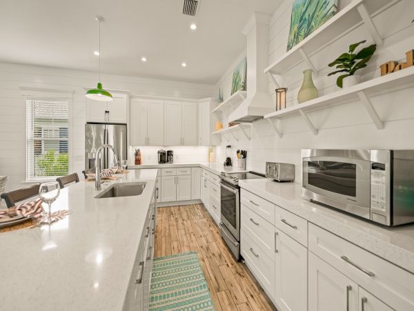 Five Bedroom Anna Maria Island Home On the Beach Block!