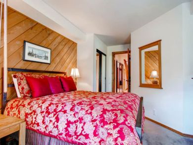 Beaver Creek Vacation Townhouse with a Loft.
