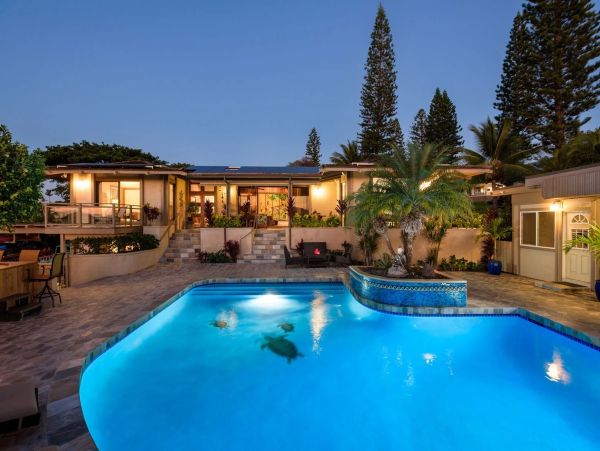 Luxury Kaanapali Vacation Rental Oceanview Home with Pool & Spa