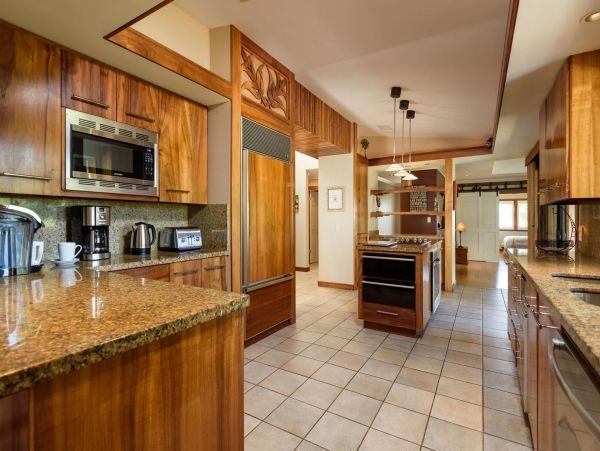 Luxury Kaanapali Vacation Rental Oceanview Home with Pool & Spa