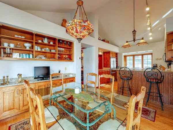 Beaver Creek Luxury 4 Bedroom Ski Home with Mountain View