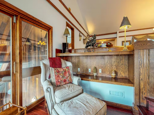 Beaver Creek Luxury 4 Bedroom Ski Home with Mountain View