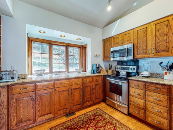 Beaver Creek Luxury 4 Bedroom Ski Home with Mountain View