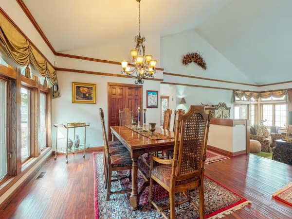 Beaver Creek Luxury 4 Bedroom Ski Home with Mountain View
