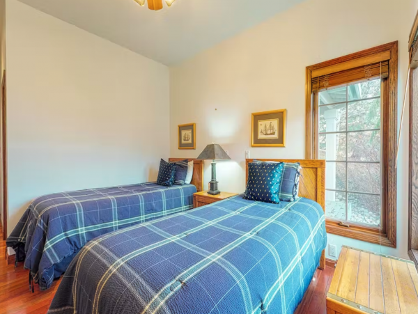 Beaver Creek Luxury 4 Bedroom Ski Home with Mountain View
