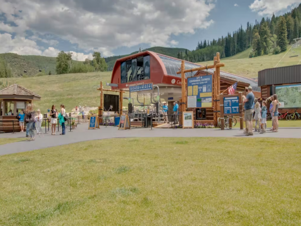 Beaver Creek Luxury 4 Bedroom Ski Home with Mountain View