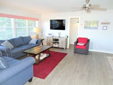 Siesta Key Vacation Cottage Sleeps Ten Guests.