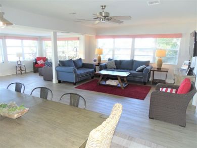 Siesta Key Vacation Cottage Sleeps Ten Guests.