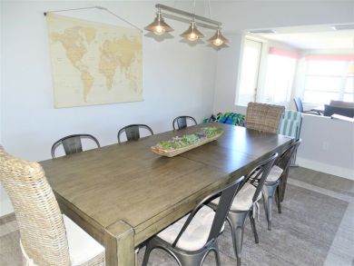 Siesta Key Vacation Cottage Sleeps Ten Guests.