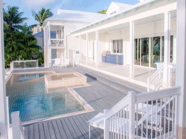 Islamorada Vacation Home on Beach Sleeps 12