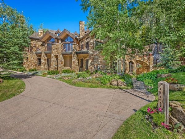 Ski in Ski Out Luxury 6 Bedroom Rental Home in Snowmass