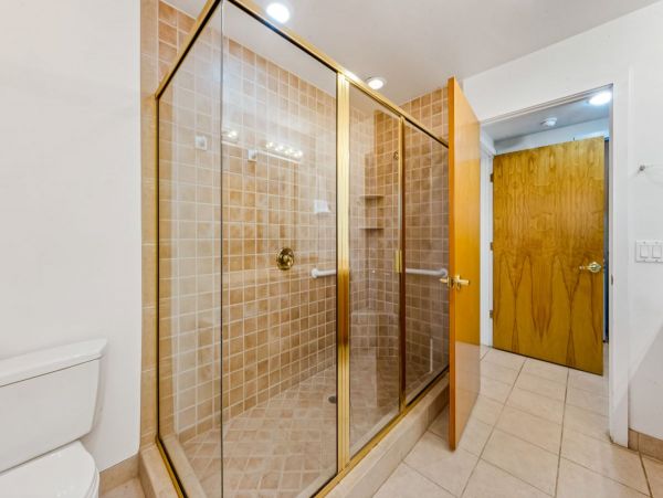 Holmes Beach Vacation Rental: Relax & Explore