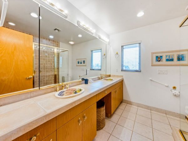 Holmes Beach Vacation Rental: Relax & Explore