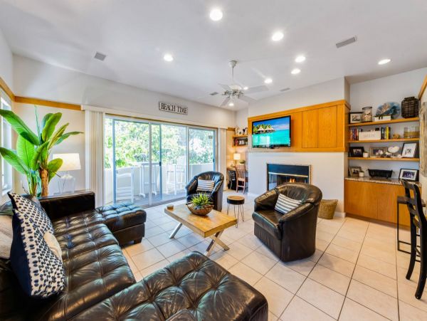 Holmes Beach Vacation Rental: Relax & Explore
