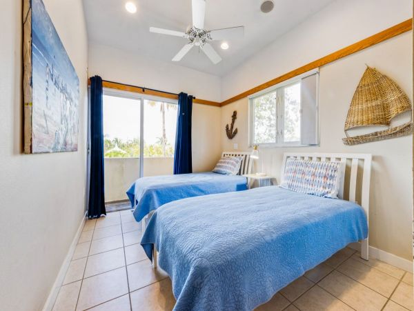 Holmes Beach Vacation Rental: Relax & Explore