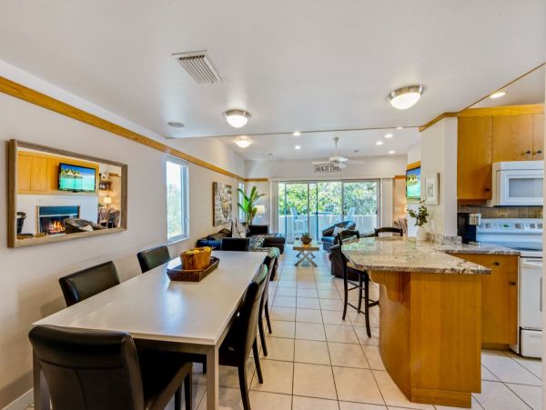Holmes Beach Vacation Rental: Relax & Explore