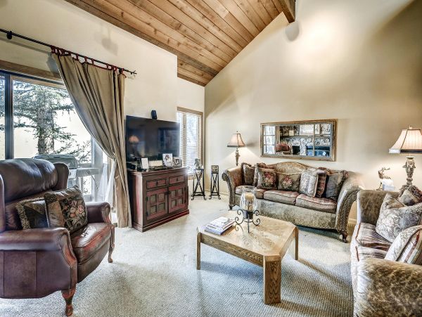3 Bedroom Plus Loft Beaver Creek Vacation Townhouse