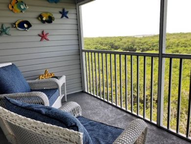 Holmes Beach Two Bedroom Vacation Condo Sleeps Four Guests