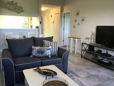 Holmes Beach Two Bedroom Vacation Condo Sleeps Four Guests