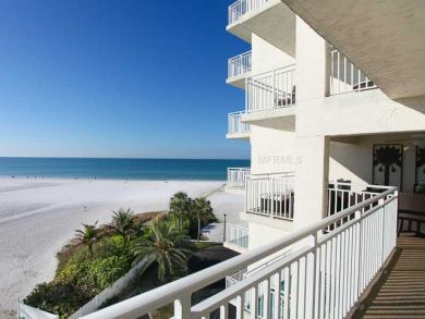 Siesta Key Vacation Condo Sleeps Six Guests.