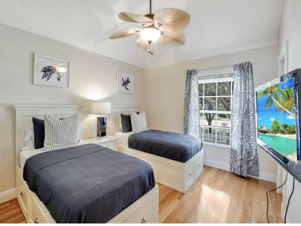 Marco Island Four Bedroom Vacation Home Sleeps Ten