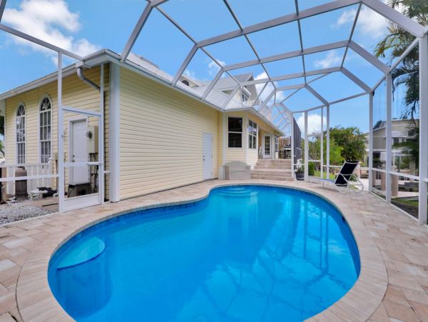 Marco Island Four Bedroom Vacation Home Sleeps Ten