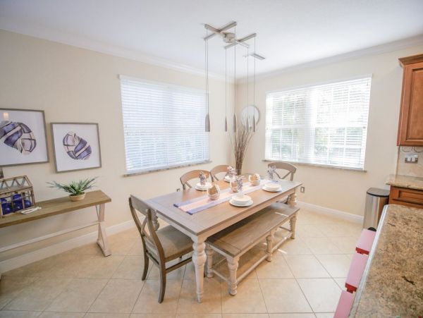 Holmes Beach Vacation Home Sleeps 8 Guests With Private Pool