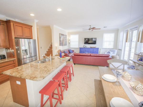 Anna Maria Island  Vacation Home Sleeps 8 Guests With Private Pool