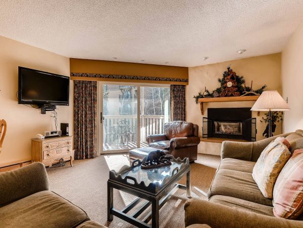 2 Bedroom Rental Condo in Vail, Walk to Lift