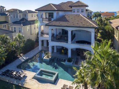 Luxury Destin Vacation Home Sleeps Twenty Eight Guests.