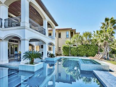Luxury Destin Vacation Home Sleeps Twenty Eight Guests.