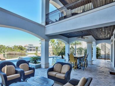 Luxury Destin Vacation Home Sleeps Twenty Eight Guests.